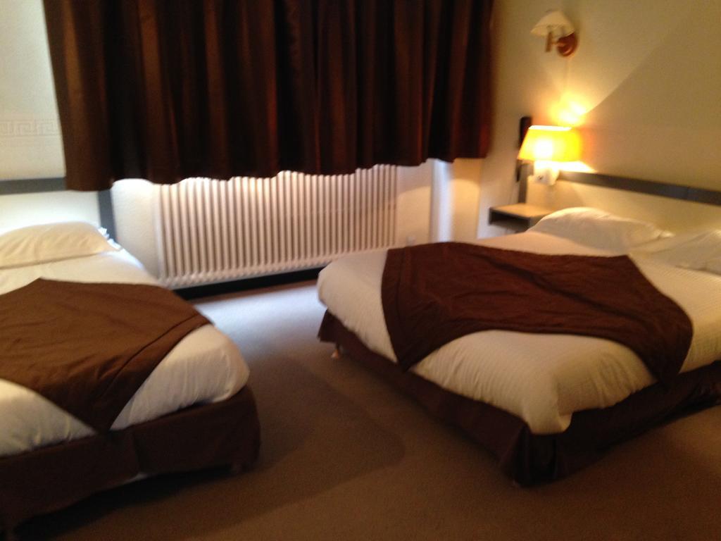 Hotel Continental Vierzon Δωμάτιο φωτογραφία