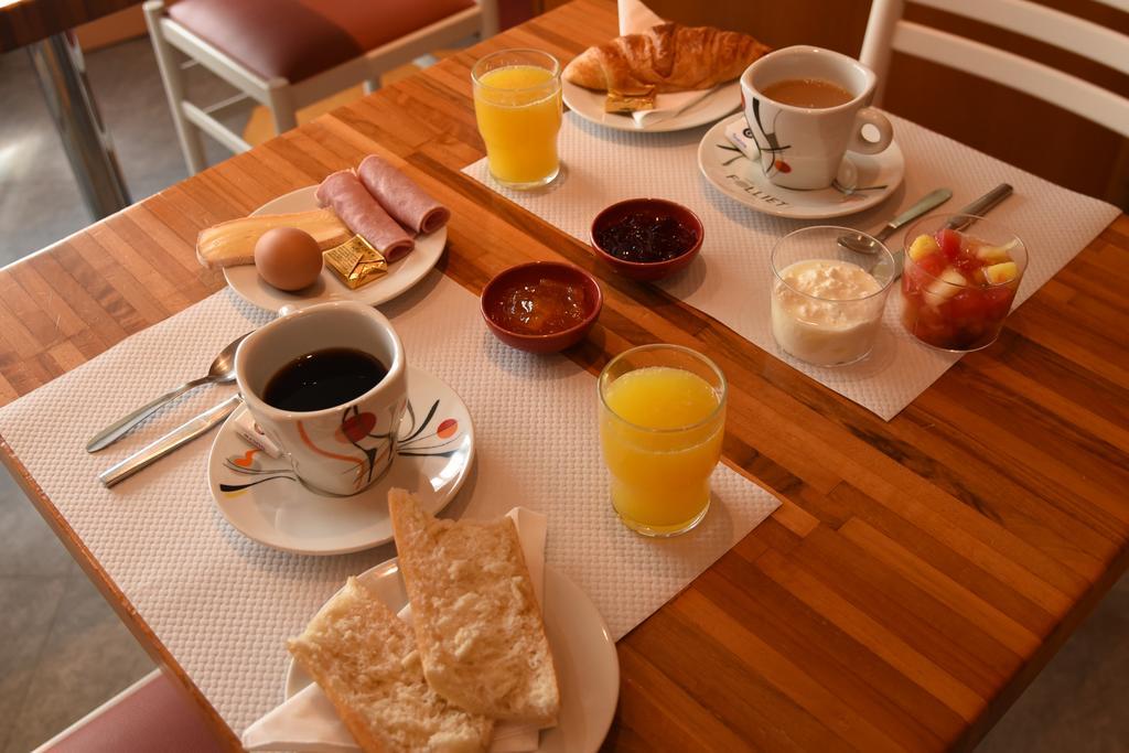 Hotel Continental Vierzon Εξωτερικό φωτογραφία